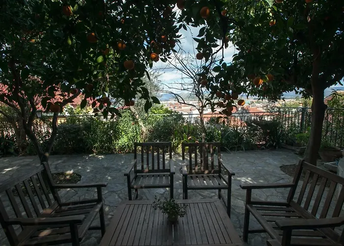 Tis Mammis * Nafplio